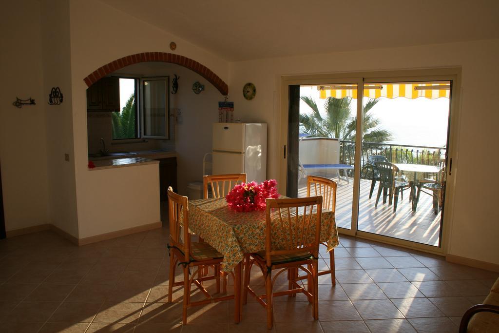 Residenza Stefanelli Apartment Capo Vaticano Cameră foto