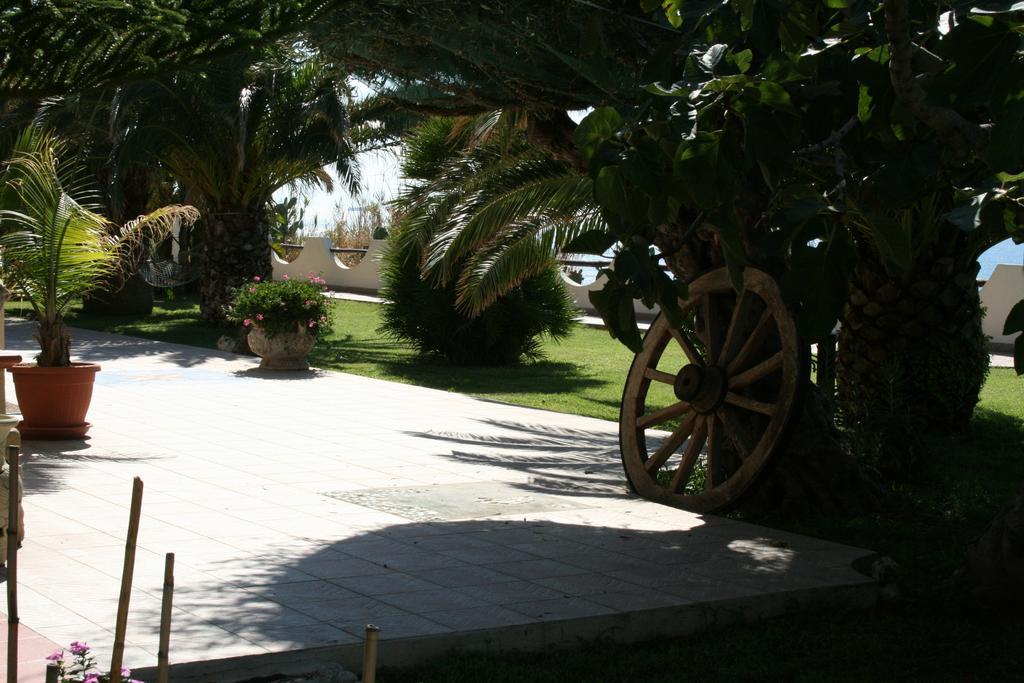 Residenza Stefanelli Apartment Capo Vaticano Cameră foto