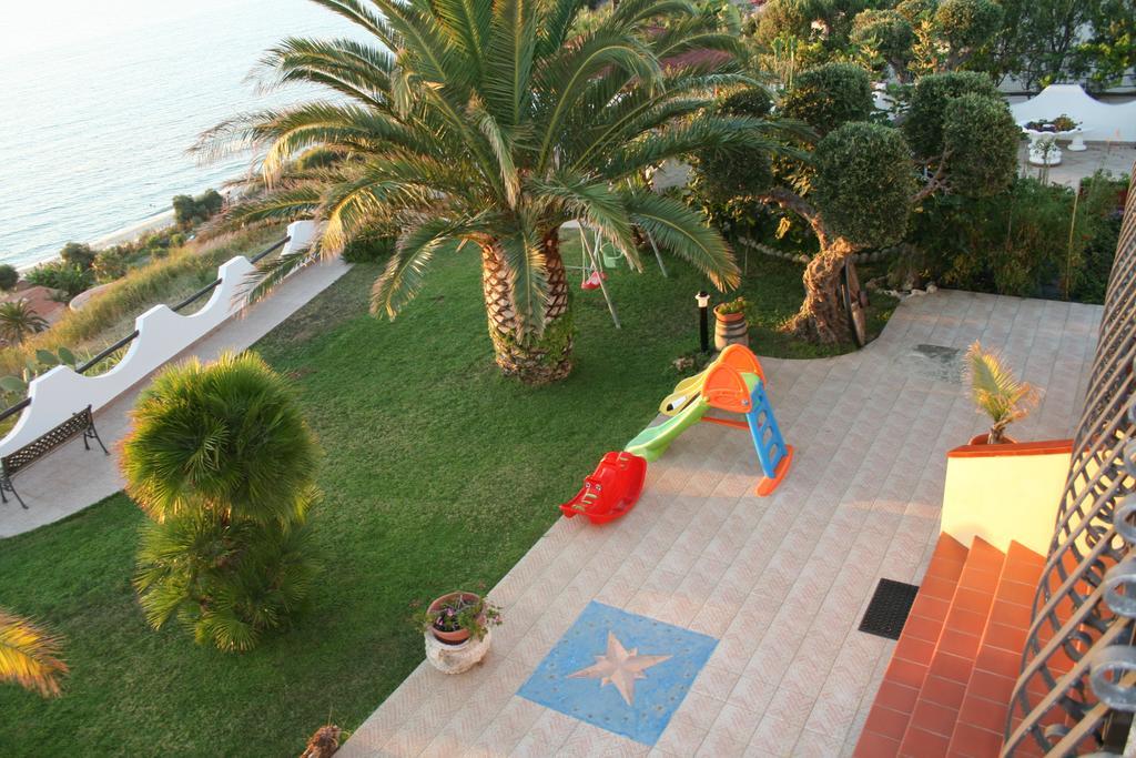 Residenza Stefanelli Apartment Capo Vaticano Cameră foto