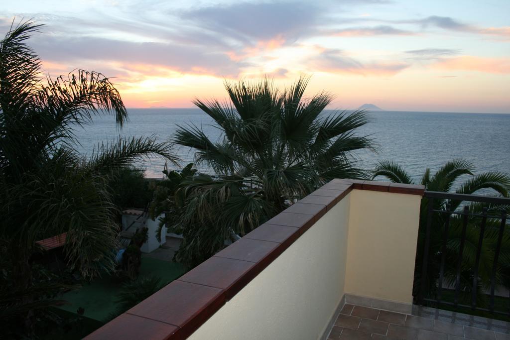 Residenza Stefanelli Apartment Capo Vaticano Cameră foto